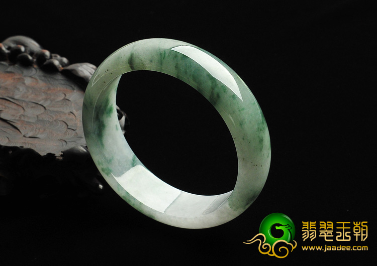 糯冰种飘花缅甸翡翠A货手镯（57.3mm）