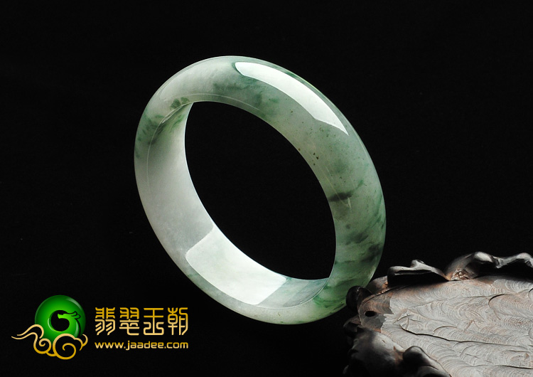 糯冰种飘花缅甸翡翠A货手镯（57.3mm）
