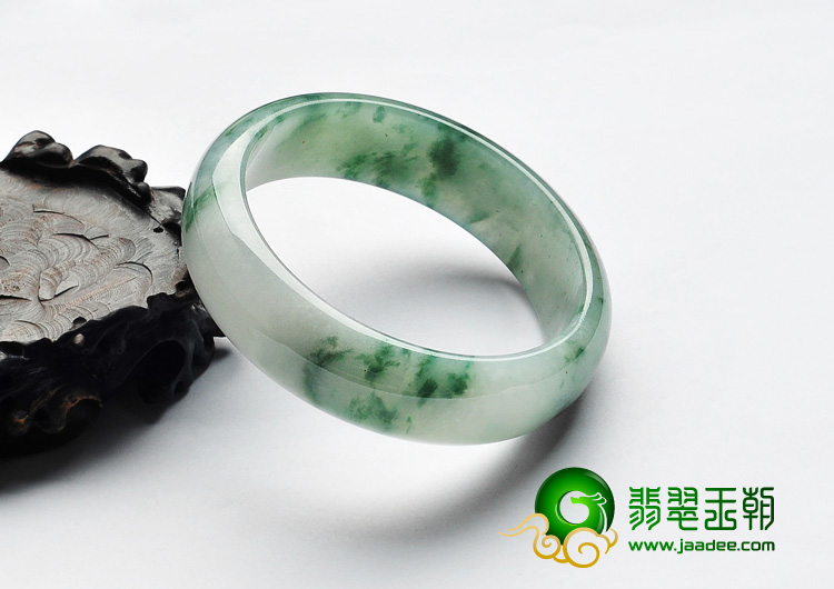 糯冰种飘花缅甸翡翠A货手镯（57.3mm）