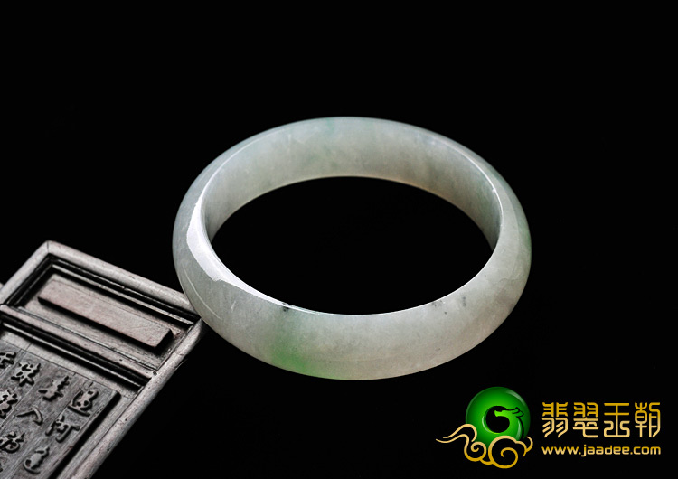 糯冰种飘翠缅甸翡翠A货手镯（53.1mm）