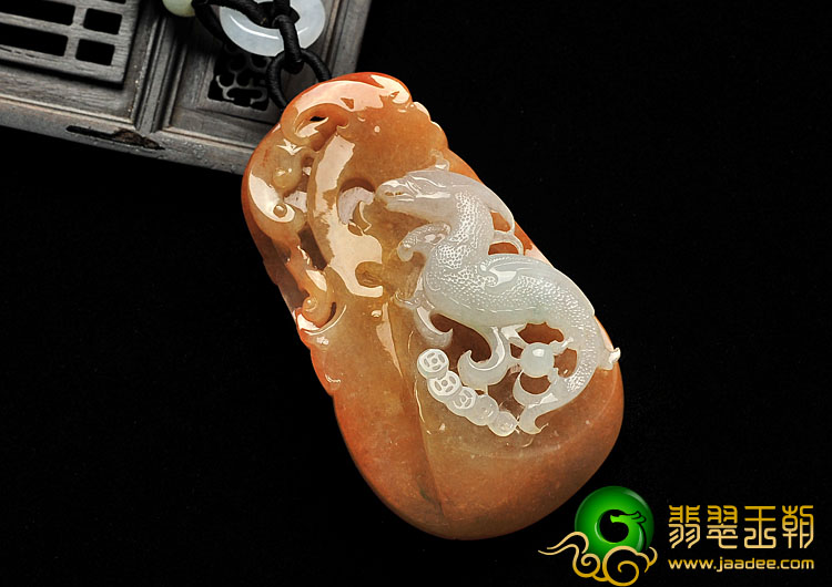 糯冰种红黄翡缅甸翡翠A货飞龙在天手玩件