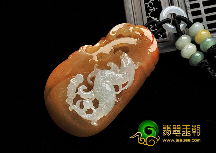 糯冰种红黄翡缅甸翡翠A货飞龙在天手玩件