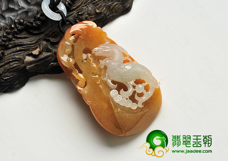 糯冰种红黄翡缅甸翡翠A货飞龙在天手玩件