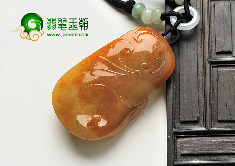 糯冰种红黄翡缅甸翡翠A货飞龙在天手玩件
