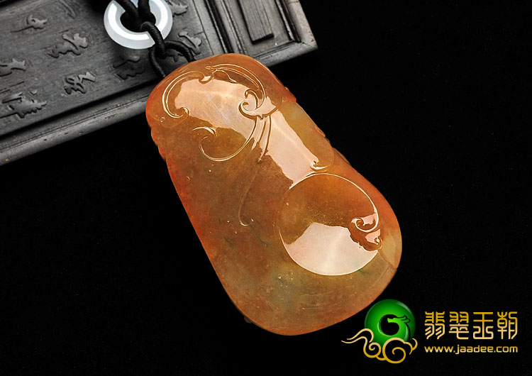 糯冰种红黄翡缅甸翡翠A货飞龙在天手玩件