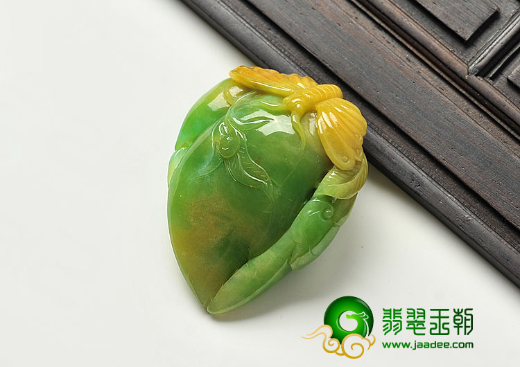 糯冰种黄加绿缅甸翡翠A货寿桃挂件
