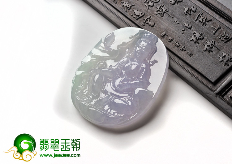 冰种淡春带彩缅甸翡翠A货观音挂件
