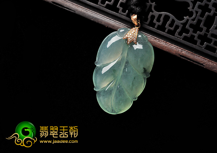 冰种飘花缅甸翡翠A货镶金扣叶子挂件