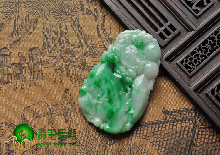 糯冰种翠色缅甸翡翠A货龙头龟挂件