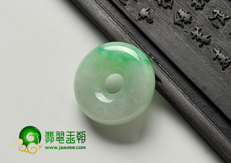 糯冰种飘翠缅甸翡翠A货平安扣挂件