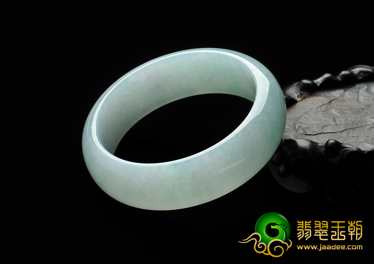 糯冰种晴水缅甸翡翠A货手镯（61.2mm）