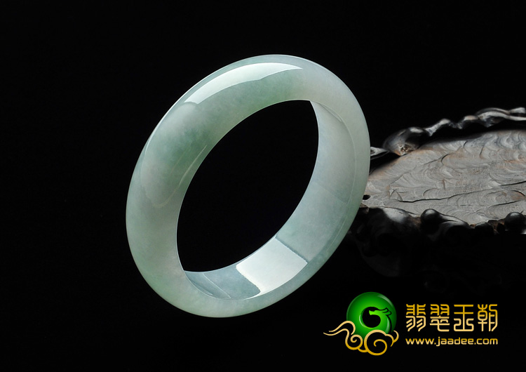 糯冰种晴水缅甸翡翠A货手镯（61.6mm）