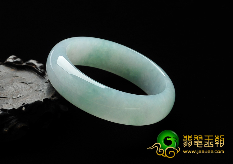 糯冰种晴水缅甸翡翠A货手镯（61.6mm）