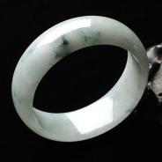 糯冰种飘花缅甸翡翠A货手镯（55.4mm）