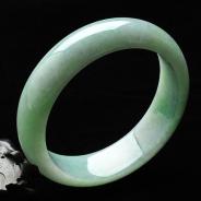 糯冰种淡春带彩缅甸翡翠A货手镯（57mm）