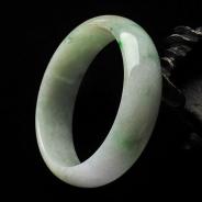 糯冰种晴水略飘花带春缅甸翡翠A货手镯（59.2mm）