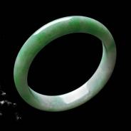 糯冰种翠色缅甸翡翠A货手镯（58.2mm）