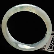 冰种略飘花缅甸翡翠A货手镯（58mm）