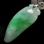 糯冰种翠色缅甸翡翠A货镶白金扣福瓜挂件