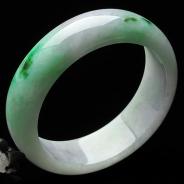 糯冰种春带彩缅甸翡翠A货手镯（54.9mm）