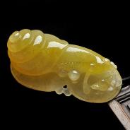 糯冰种黄翡缅甸翡翠A货蜗牛挂件