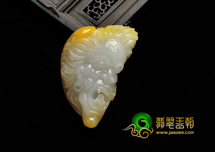 糯冰种黄翡缅甸翡翠A货堂·吉柯德挂件