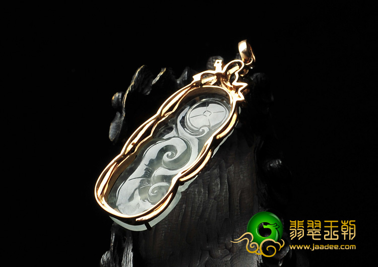 冰玻种淡晴水缅甸翡翠A货镶玫瑰金如意胸坠（真钻）