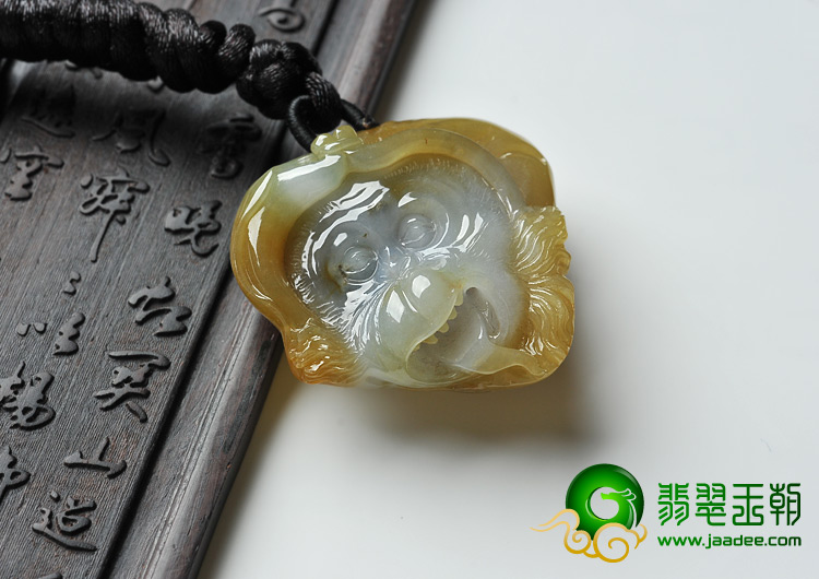糯冰种褐黄翡缅甸翡翠A货猴头挂件