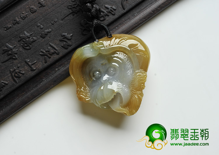 糯冰种褐黄翡缅甸翡翠A货猴头挂件