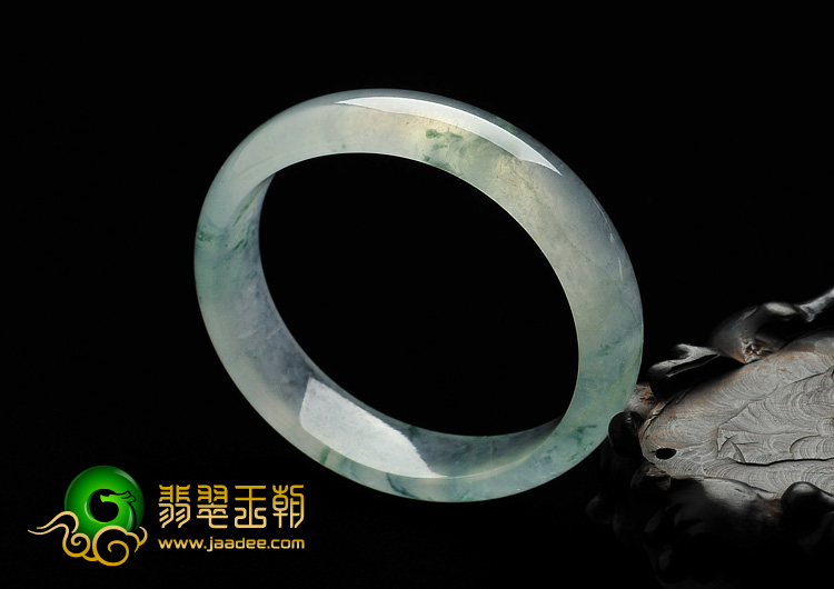 冰玻种飘花缅甸翡翠A货贵妃镯（54.8mm-49.4mm）