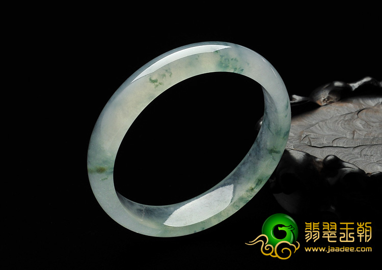 冰玻种飘花缅甸翡翠A货贵妃镯（54.8mm-49.4mm）