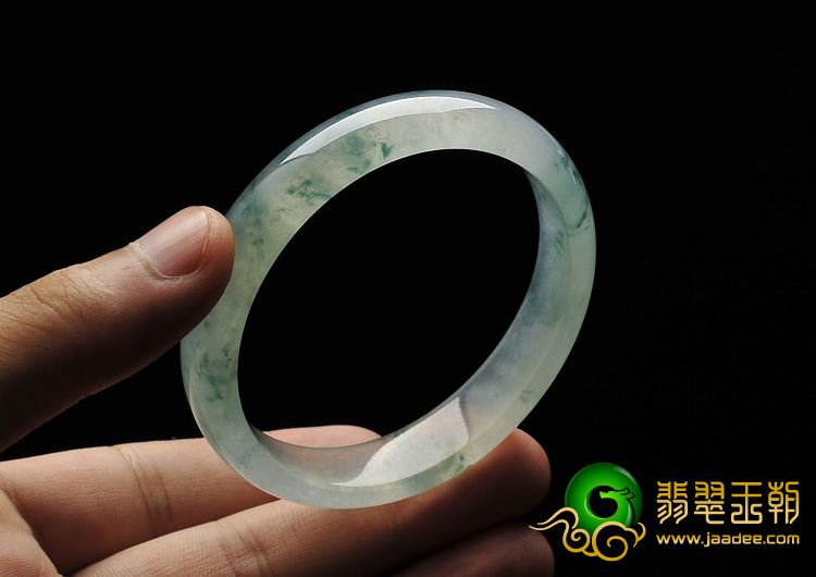 冰玻种飘花缅甸翡翠A货贵妃镯（54.8mm-49.4mm）