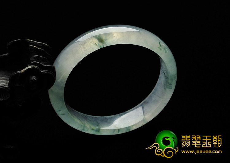 冰玻种飘花缅甸翡翠A货贵妃镯（54.8mm-49.4mm）