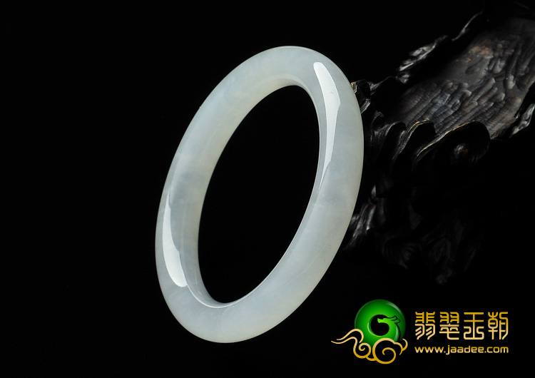 糯冰种淡晴水缅甸翡翠A货圆条手镯（52.3mm）