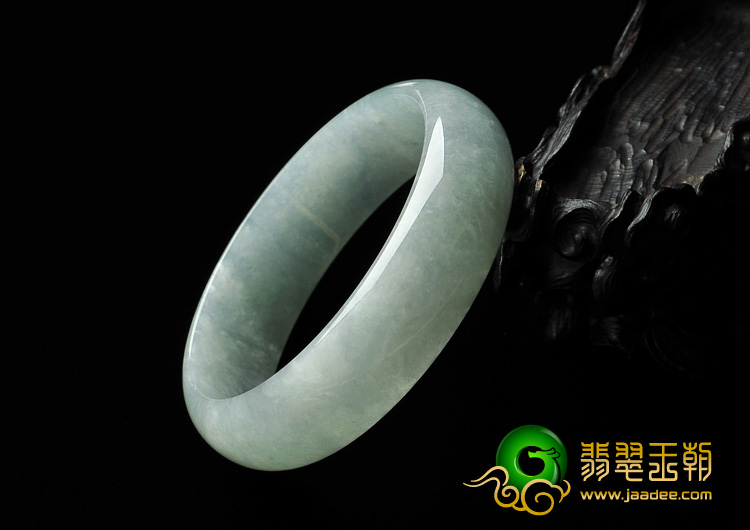 糯冰种晴水缅甸翡翠A货手镯（61.4）