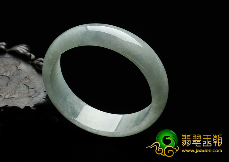 糯冰种晴水缅甸翡翠A货手镯（61.6mm）