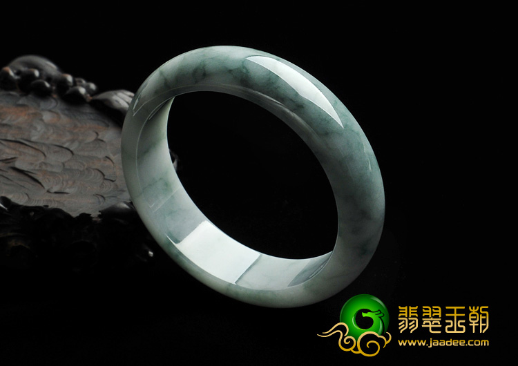 糯冰种飘花缅甸翡翠A货手镯（60.4mm）