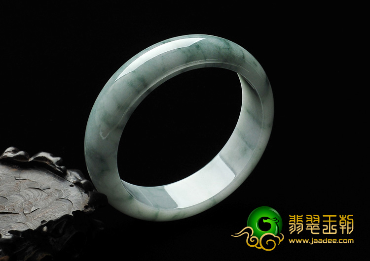 糯冰种飘花缅甸翡翠A货手镯（60.4mm）