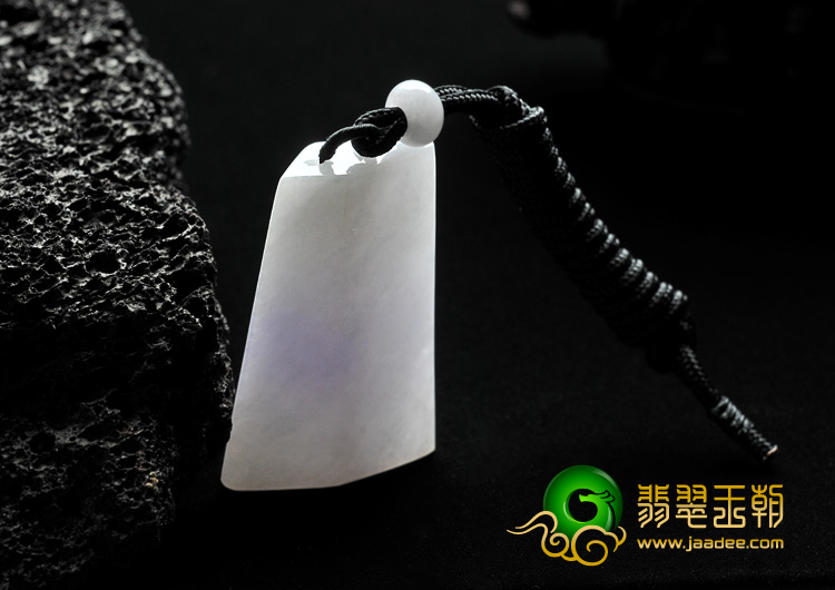 糯冰种淡春带彩缅甸翡翠A货几何形挂件