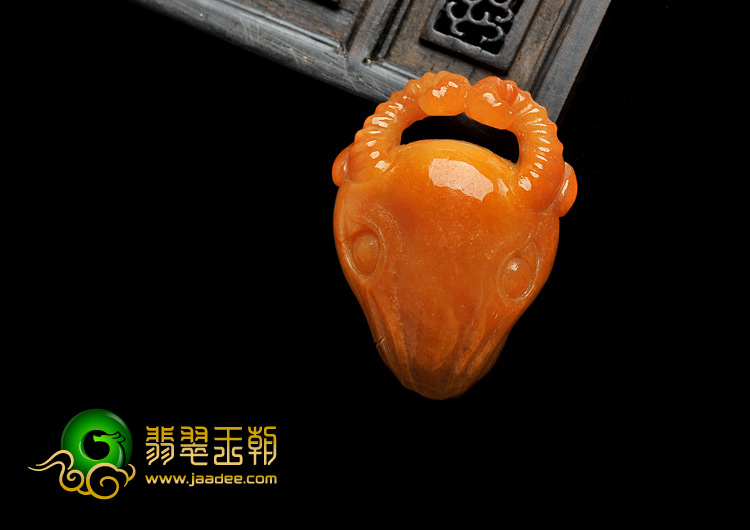 细糯种红黄翡缅甸翡翠A货羊头挂件