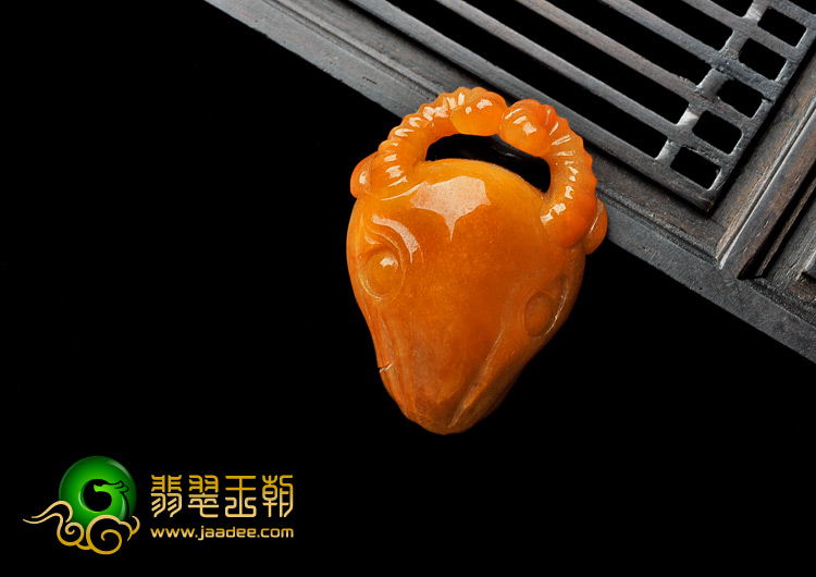 细糯种红黄翡缅甸翡翠A货羊头挂件