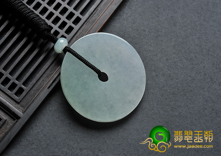 糯冰种淡晴水缅甸翡翠A货平安扣挂件
