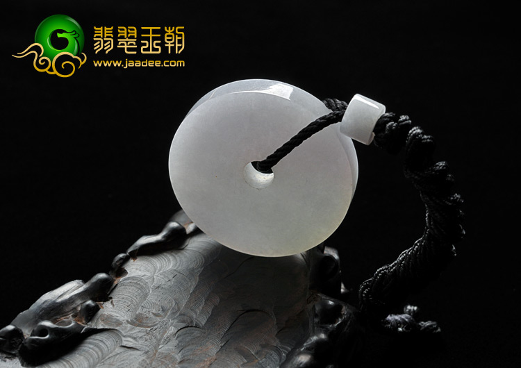 糯冰种淡春带彩缅甸翡翠A货平安扣挂件