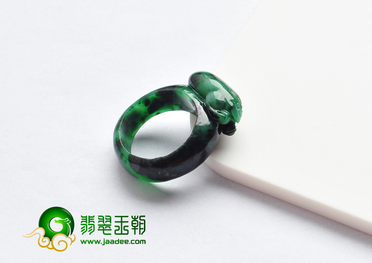 糯冰种浓绿缅甸翡翠A货貔貅指环