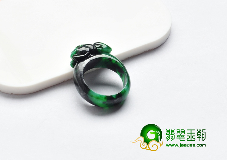 糯冰种浓绿缅甸翡翠A货貔貅指环