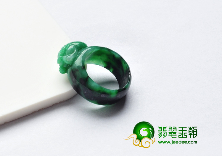 糯冰种浓绿缅甸翡翠A货貔貅指环