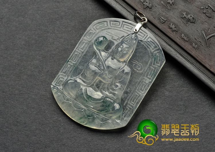玻璃种飘花缅甸翡翠A货观音挂件