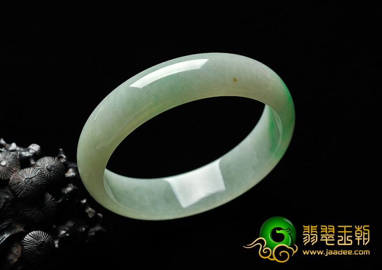 糯冰种飘翠缅甸翡翠A货手镯（59mm）