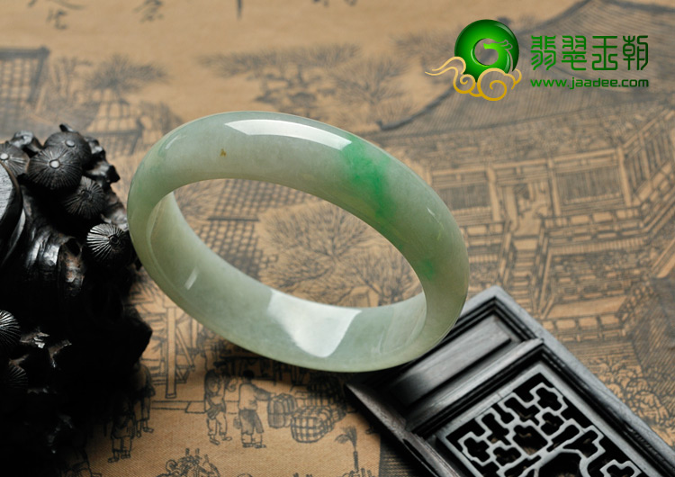 糯冰种飘翠缅甸翡翠A货手镯（59mm）