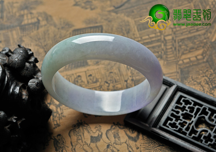 糯冰种春带彩缅甸翡翠A货手镯（59.8mm）